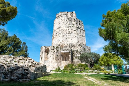 Nîmes, une des plus belles destinations à visiter en 2023 se ... Image 4